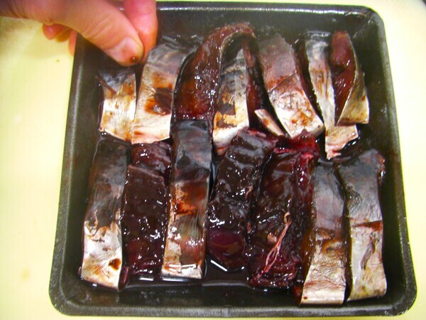 カットソーダカツオ”皮厚プレミアム(血合漬け)※通販限定/海上釣堀特エサ!